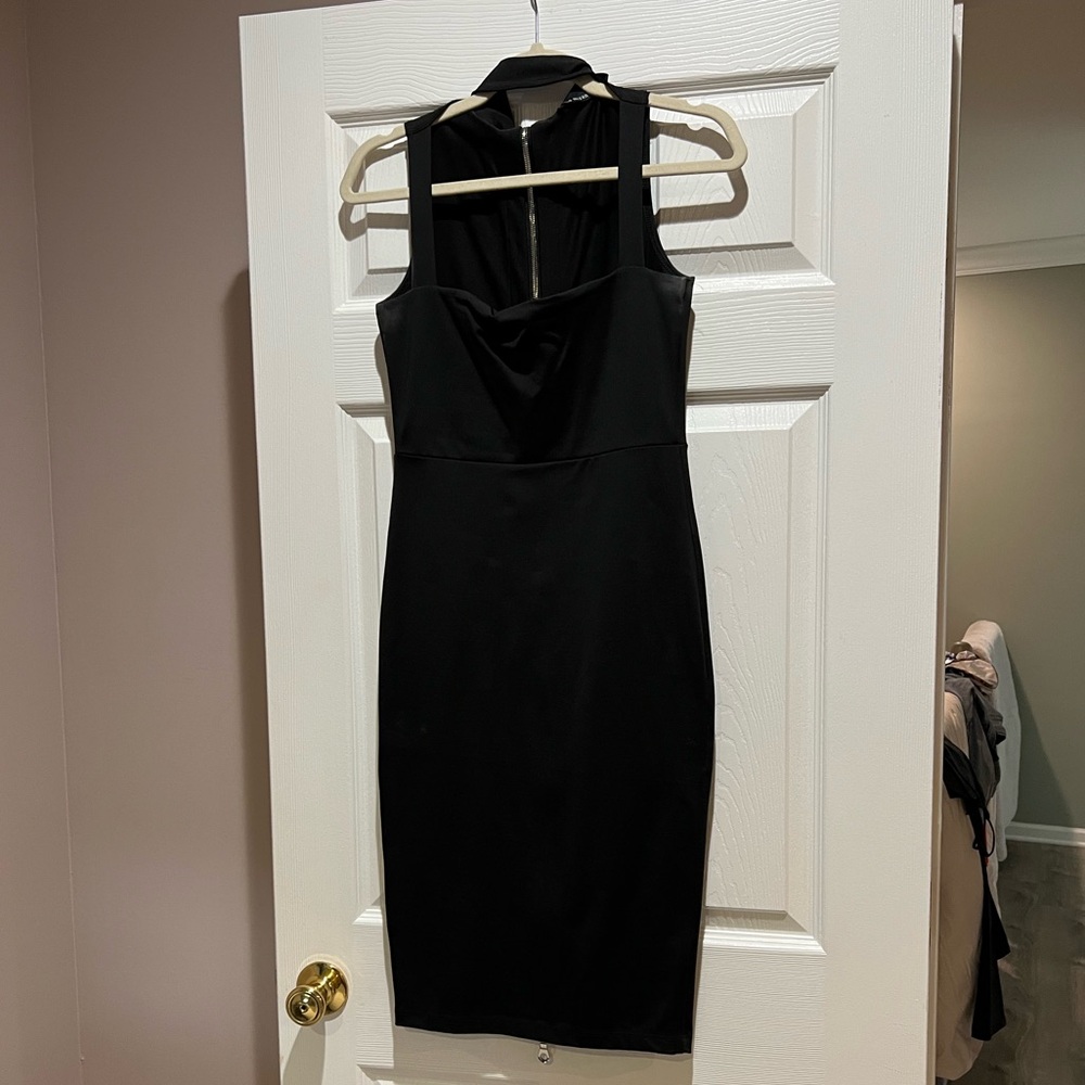 Chic Black Sleeveless Mini Dress